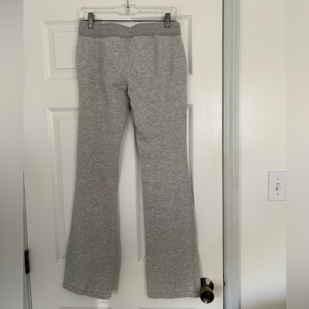 Y2K ABERCROMBIE AND FITCH FLARE SWEATPANTS GRAY GREY LOW RISE EMBROIDERED SMALL - Picture 7 of 8